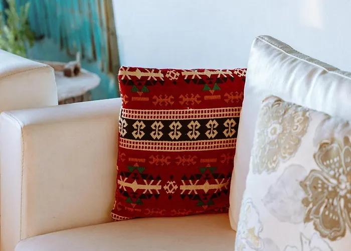 公寓 Sea View With Private Garden