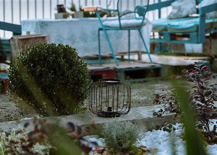 Sea View With Private Garden *